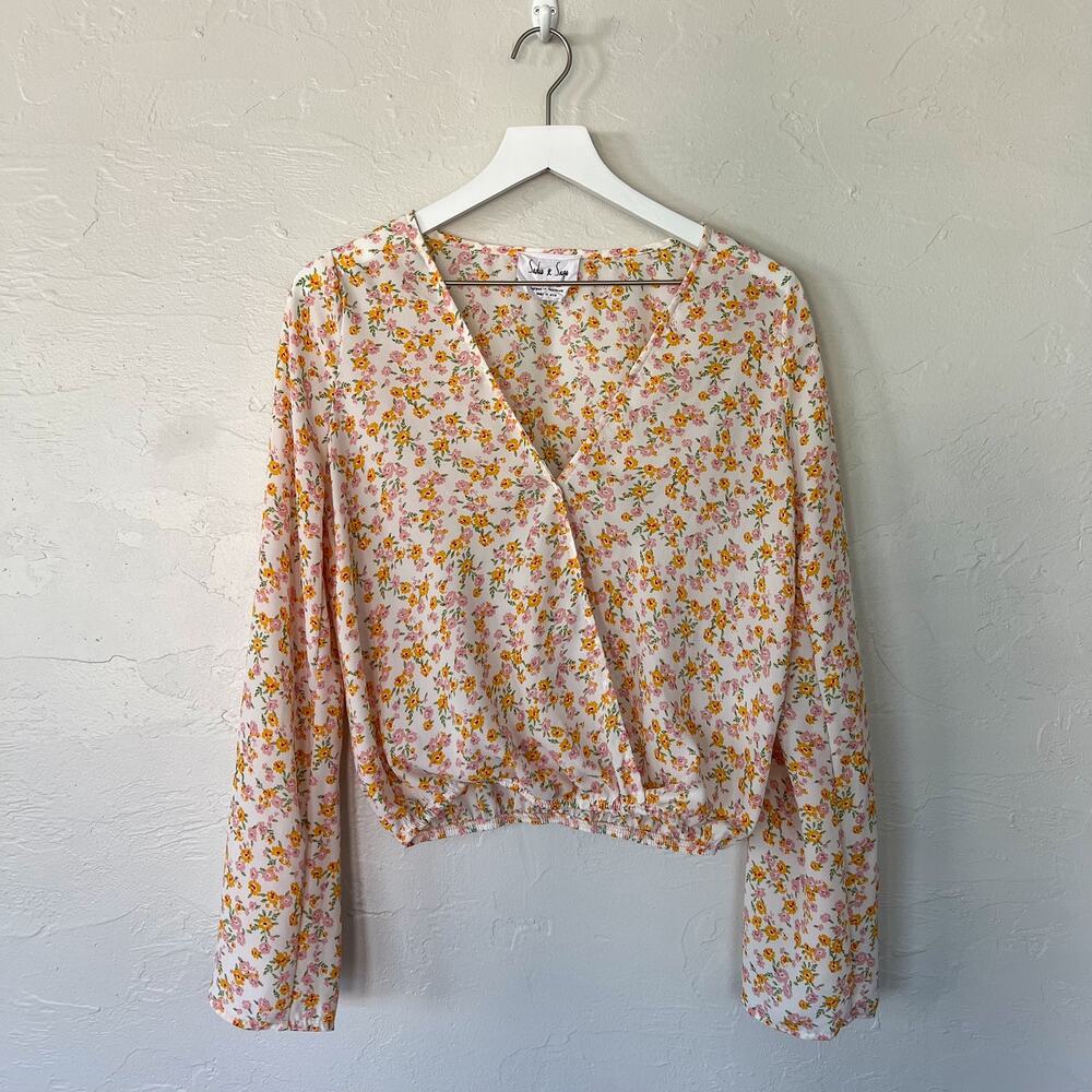 Sadie & Sage Floral Wrap Top Medium Long Sleeve Cropped Romantic Blouse